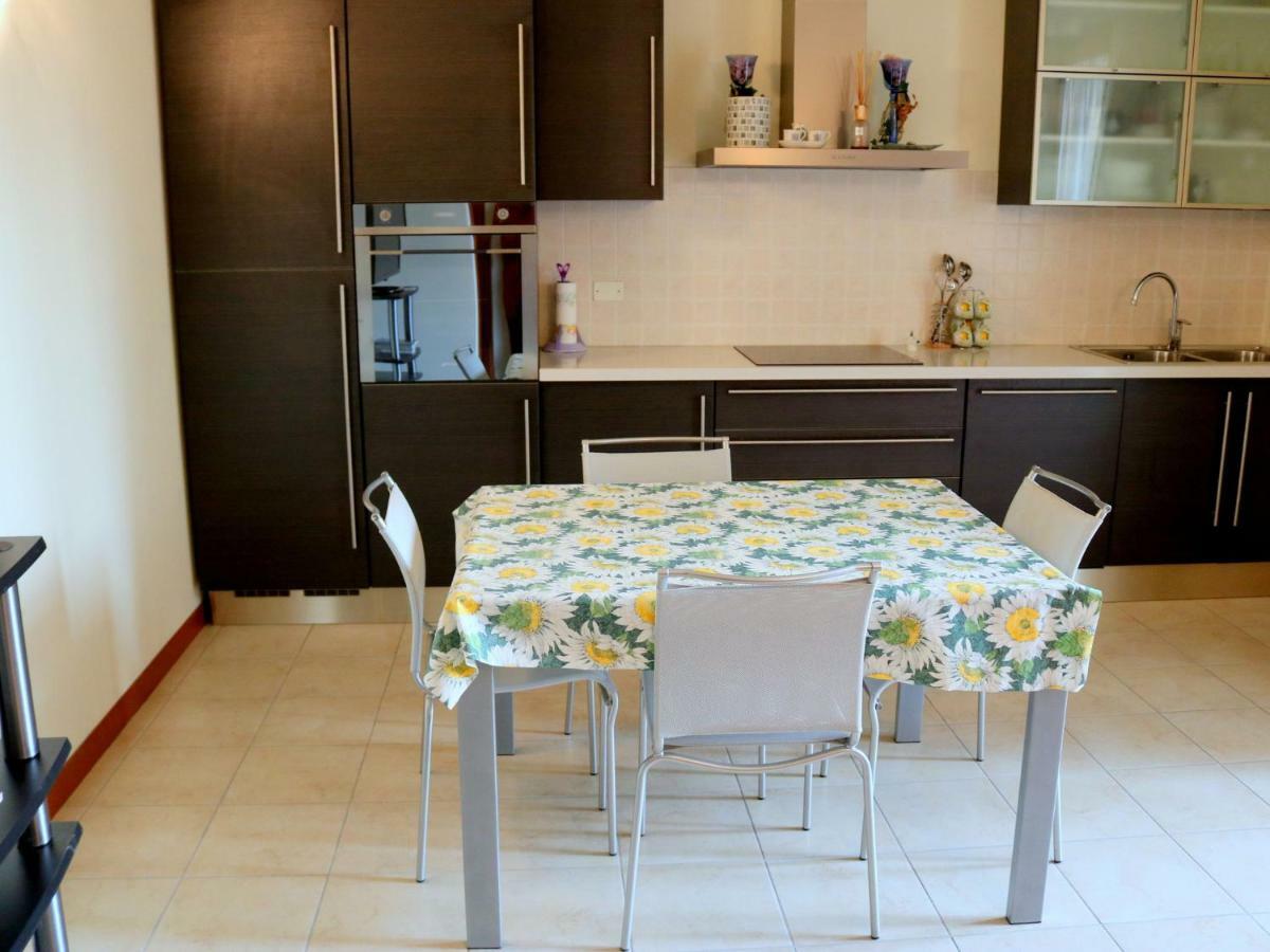 Small Residence Of Only 18 Apartments With Swimming Pool ลาซีเซ ภายนอก รูปภาพ